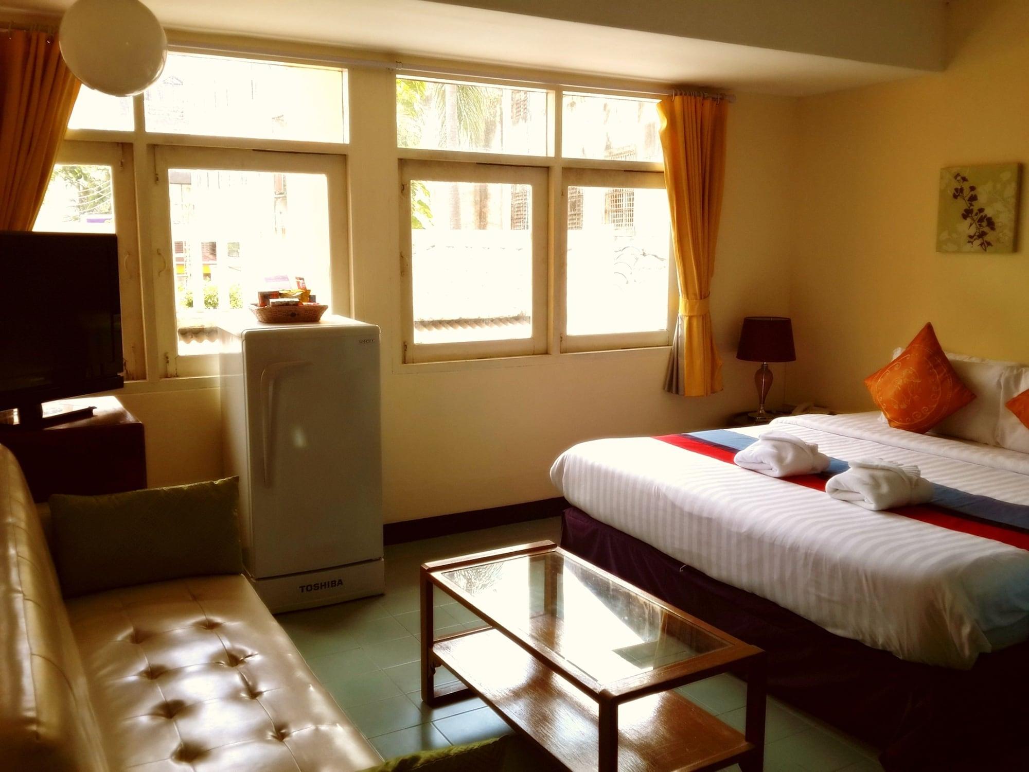 Sawasdee Sukhumvit Inn Bangkok Extérieur photo