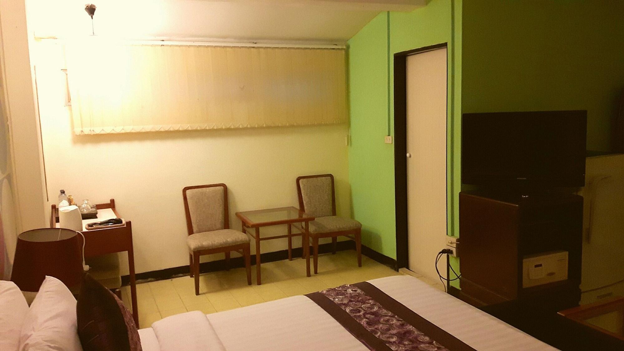 Sawasdee Sukhumvit Inn Bangkok Extérieur photo