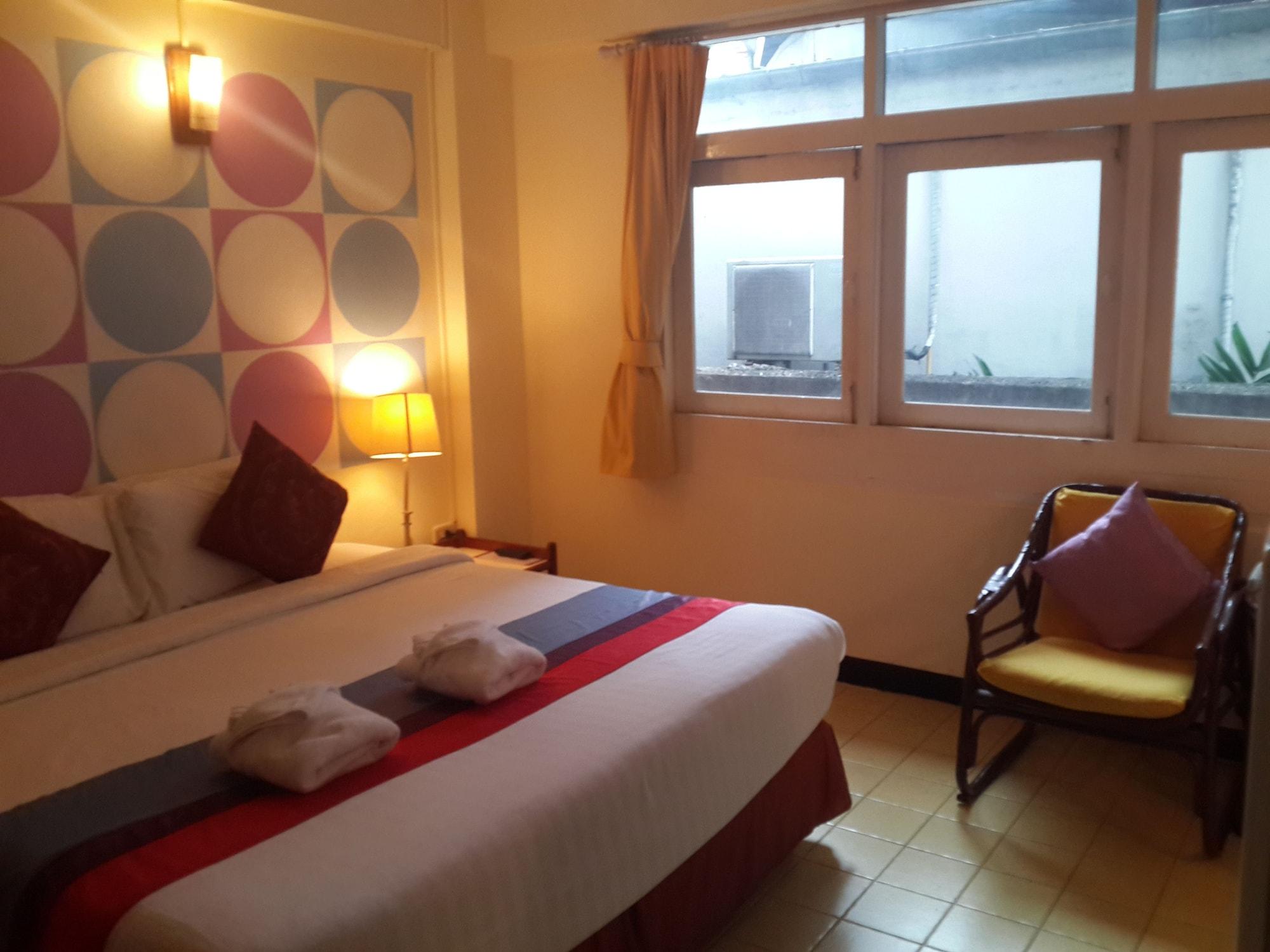 Sawasdee Sukhumvit Inn Bangkok Extérieur photo