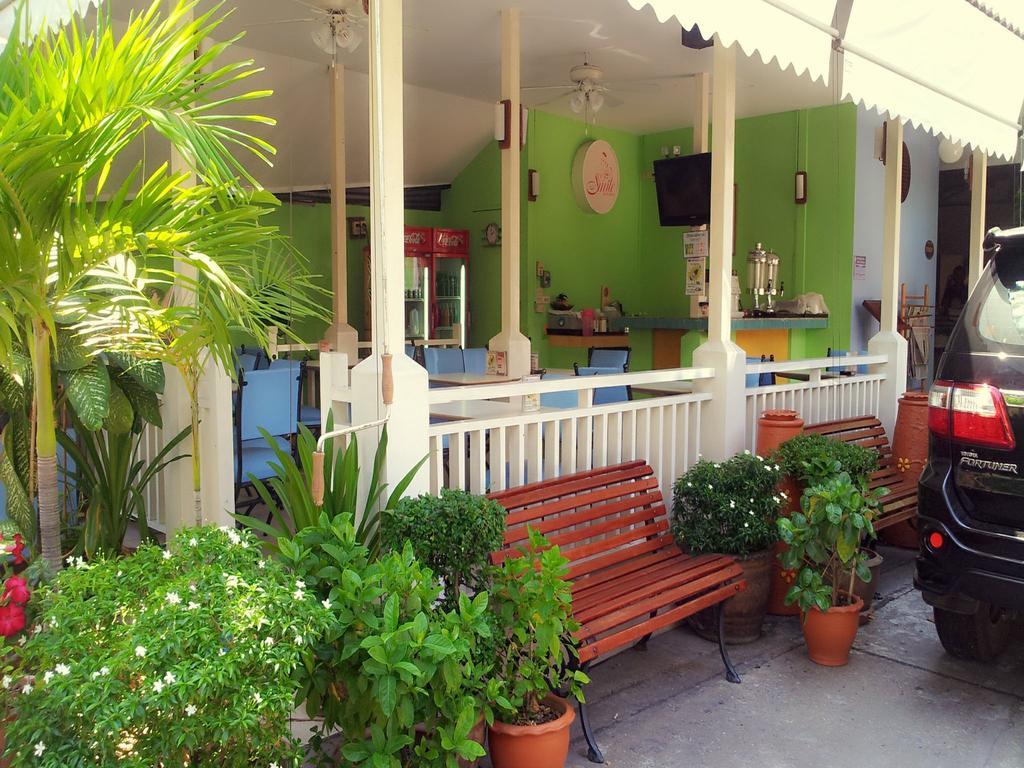 Sawasdee Sukhumvit Inn Bangkok Extérieur photo